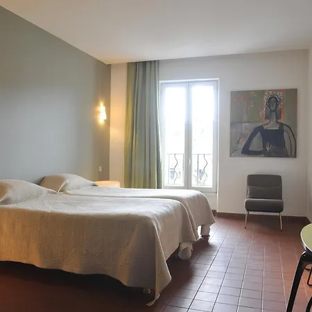 Hotel Burrhus 3*